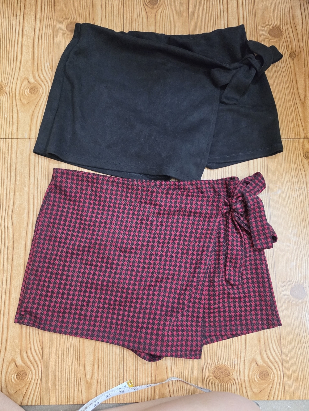 (2) Wrap Skorts Womens Size Large